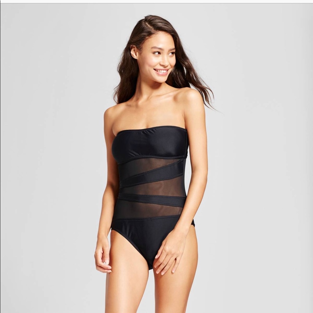 NWT cutout strapless swimsuit